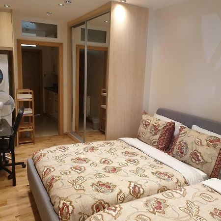 London Luxury Apartments 1Min Walk From Underground, With Free Parking Free Wifi المظهر الخارجي الصورة